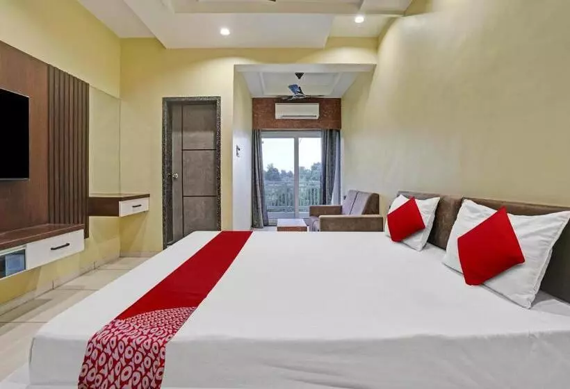 Oyo Flagship Hotel Barsana