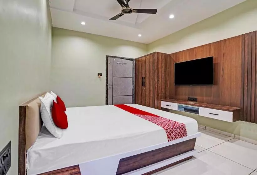 Oyo Flagship Hotel Barsana