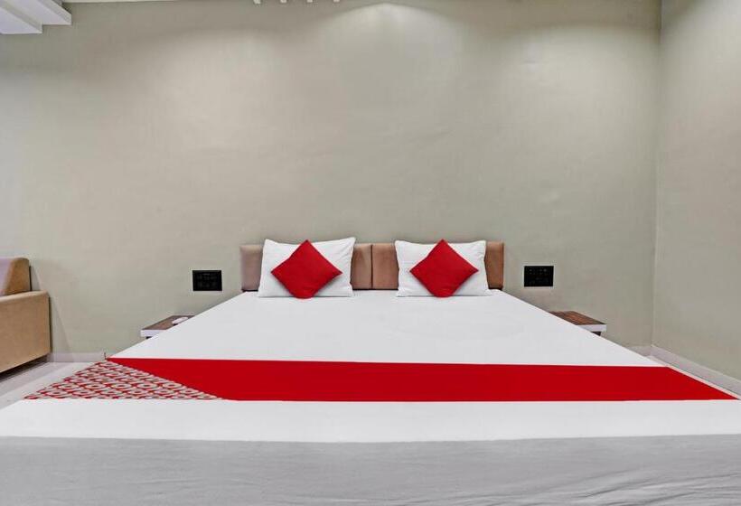 Oyo Flagship Hotel Barsana