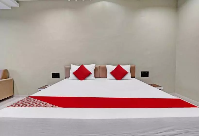 Oyo Flagship Hotel Barsana
