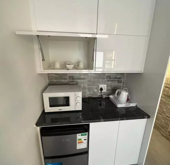 Majatalo 5 On Crossways