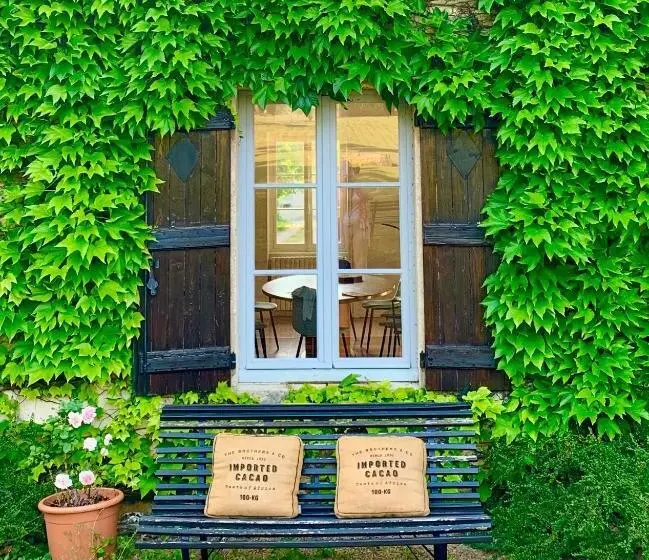 Majatalo Les Charmes