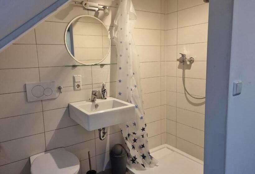 פנסיון Only For Women On Tour