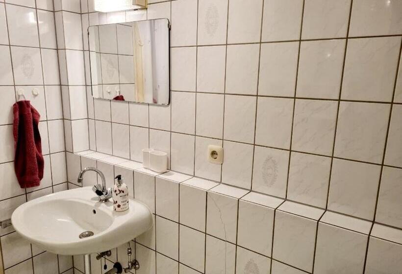 פנסיון Only For Women On Tour