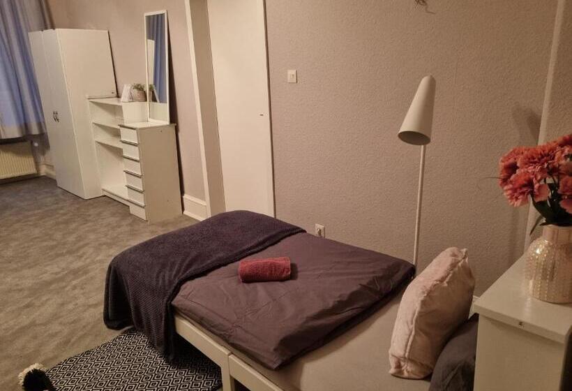 פנסיון Only For Women On Tour