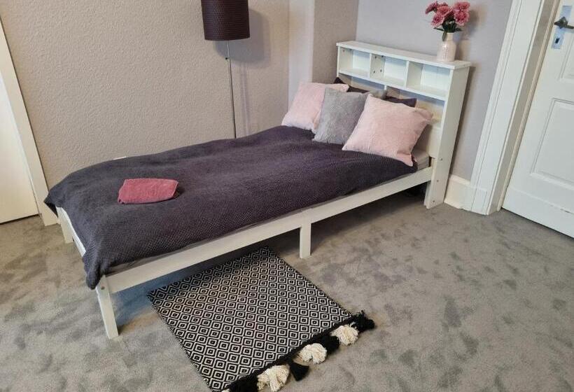 פנסיון Only For Women On Tour