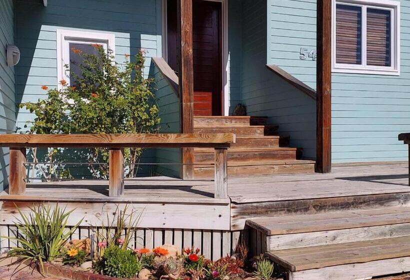 بنسيون Pebbles & Sunsets