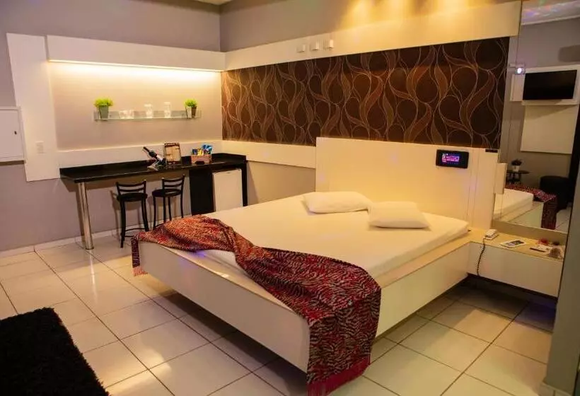 Top Motel