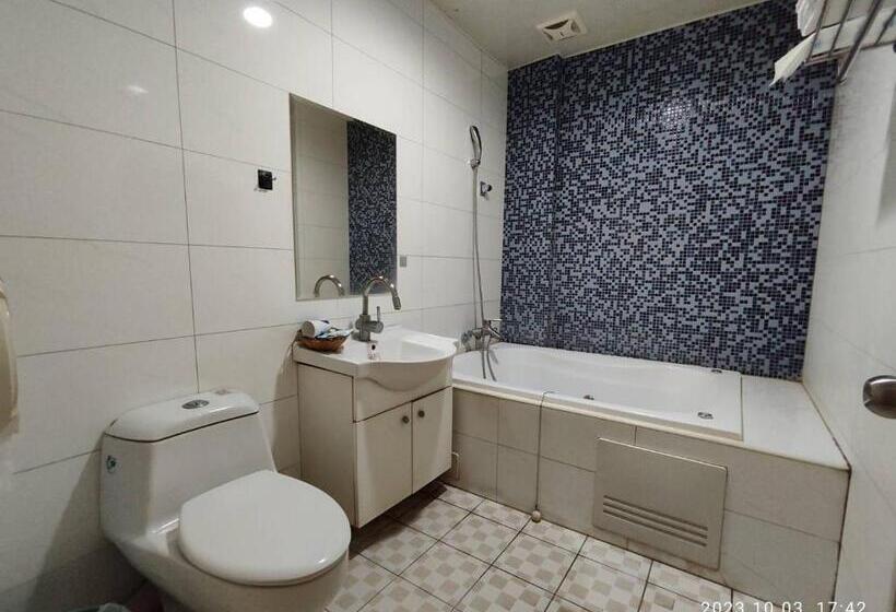 Xinghe Motel Neipu Branch