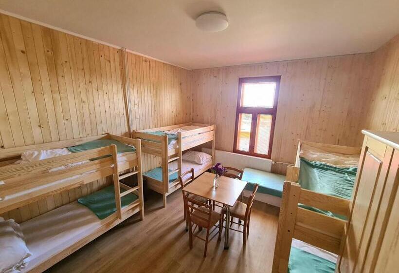 Schronisko Sšvp 1. Máj