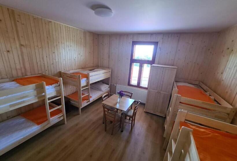 Schronisko Sšvp 1. Máj