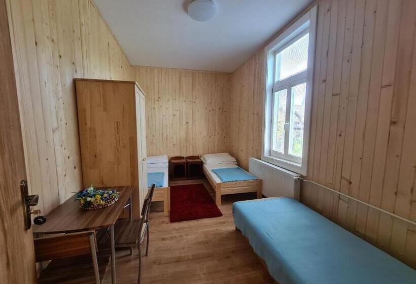 Schronisko Sšvp 1. Máj