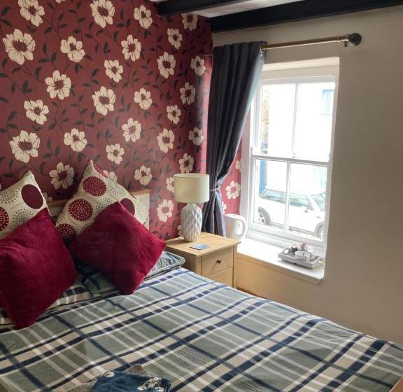 Общежитие The Ship Inn