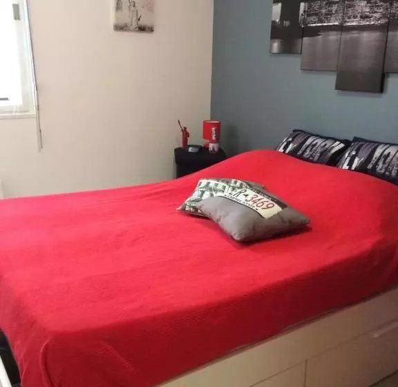 تختخواب و صبحانه Chambres De La Nonette