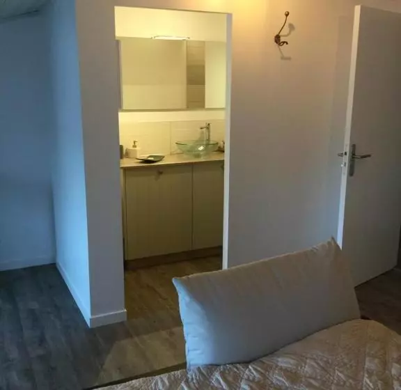 Aamiaismajoitus (B&B) Chez Isabelle Et Johann