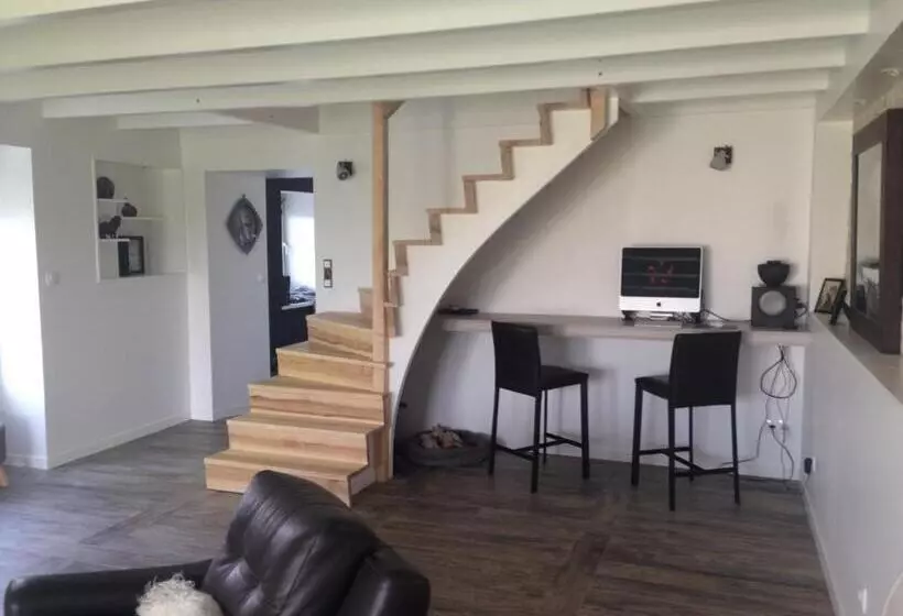 Aamiaismajoitus (B&B) Chez Isabelle Et Johann