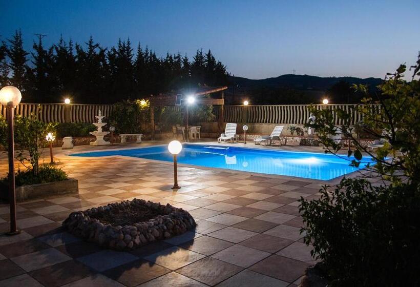 ベッドアンドブレックファースト Templi La Piscina