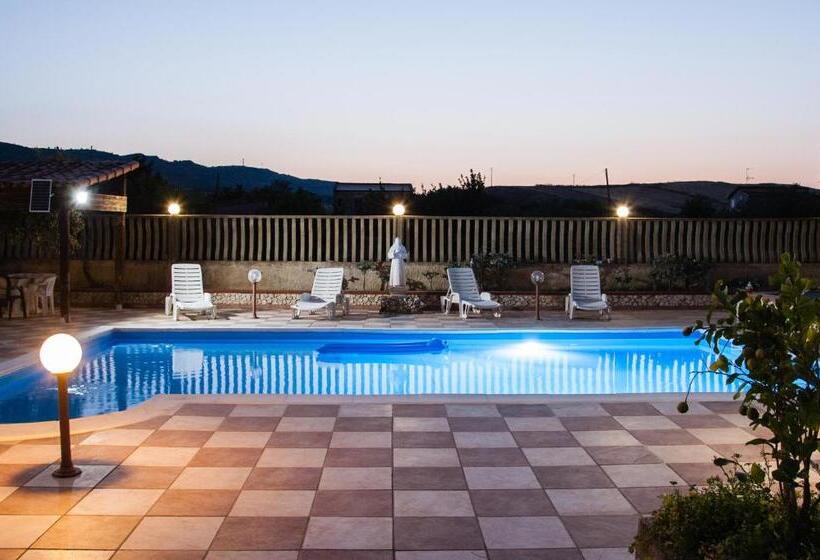 ベッドアンドブレックファースト Templi La Piscina