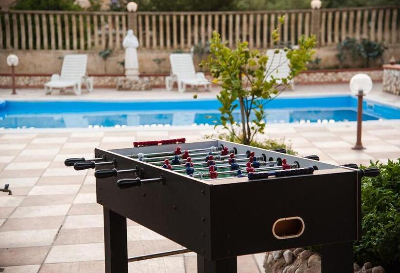 ベッドアンドブレックファースト Templi La Piscina