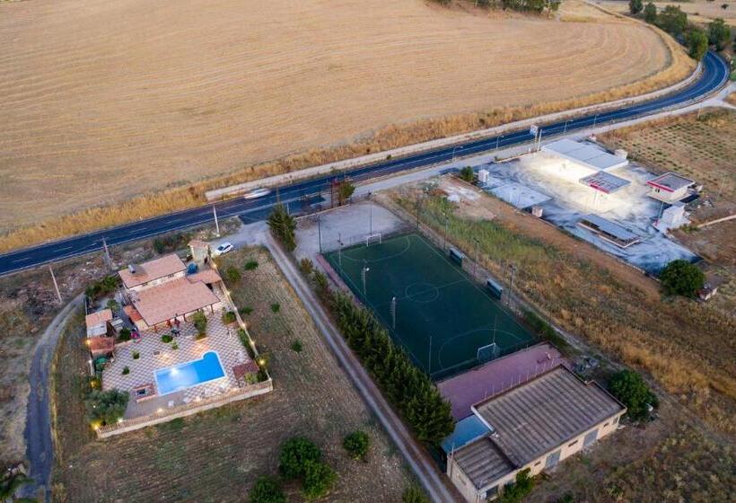 ベッドアンドブレックファースト Templi La Piscina