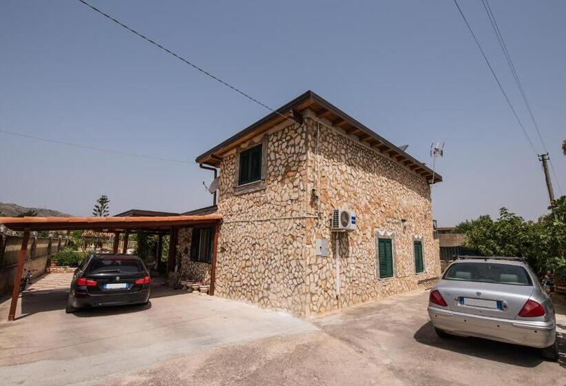 ベッドアンドブレックファースト Templi La Piscina