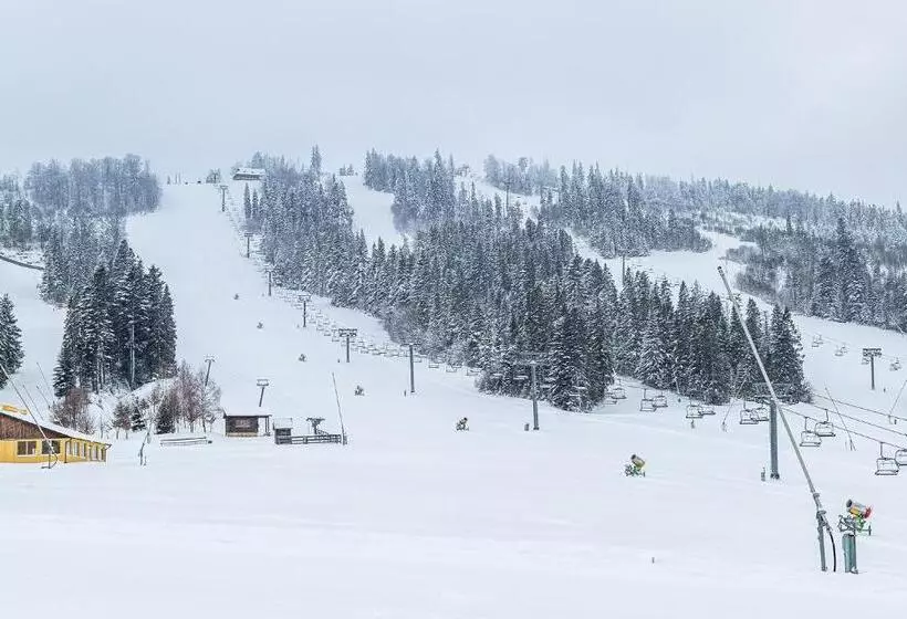 Hotelli готель плай