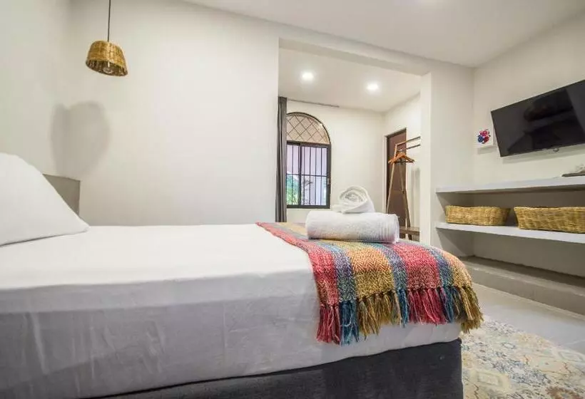 هتل Boutique Casa Xaan
