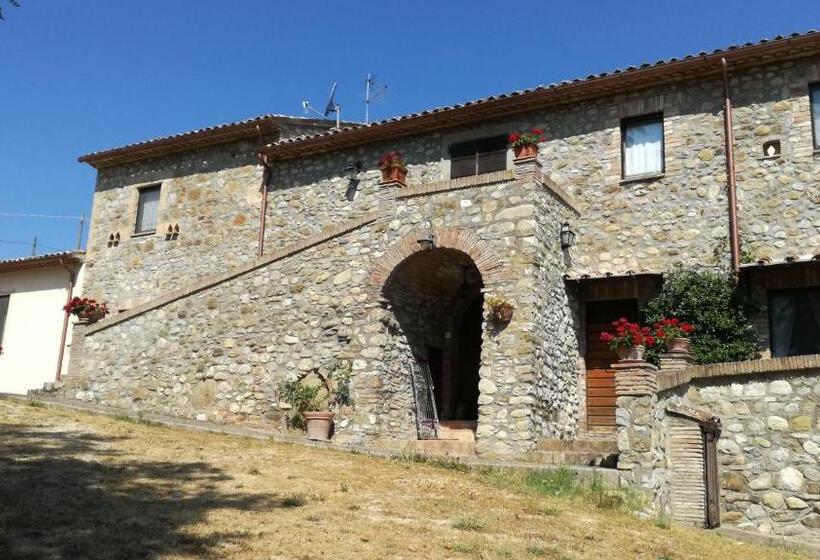 בית מלון כפרי Casale Montemoro