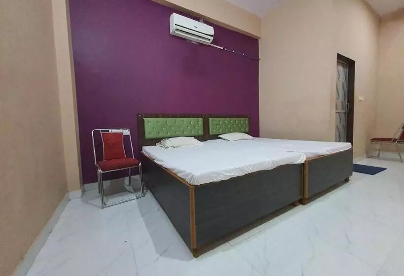 Hotelli Spot On Megha Paradise And Guest House