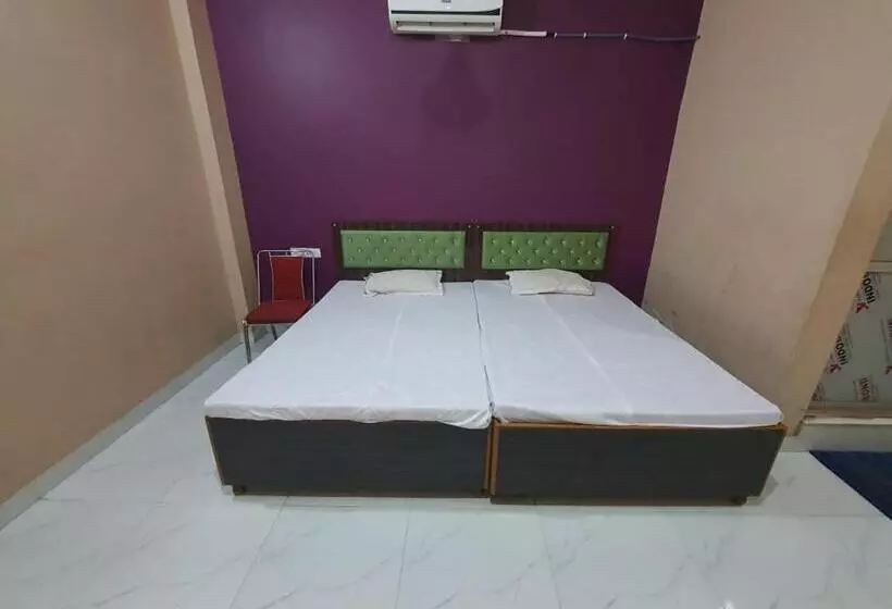 Hotelli Spot On Megha Paradise And Guest House