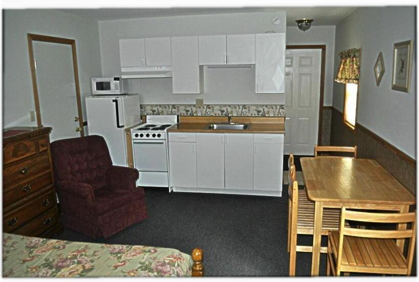 K S Motel & Cottages