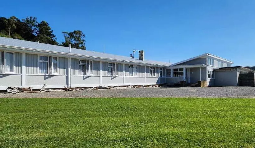 مُتل The Headland Lodge