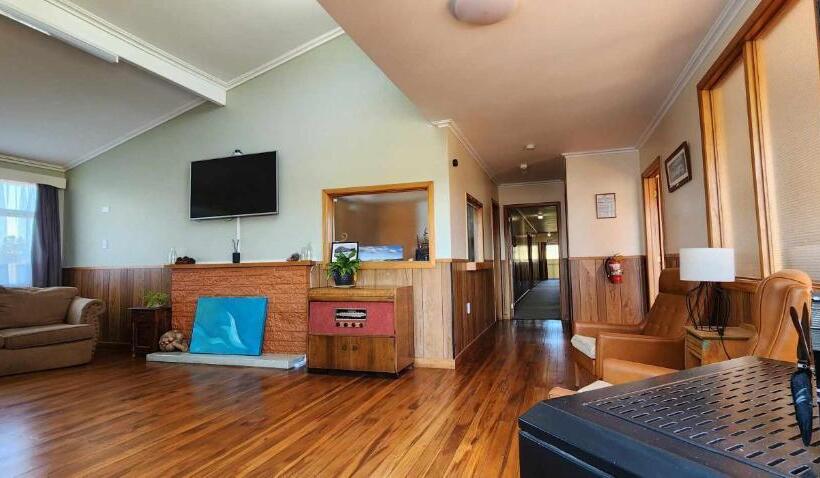 Motel The Headland Lodge