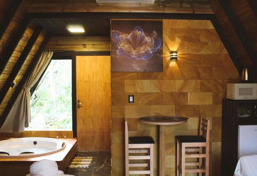 بنسيون Chalé Suiço Com Hidromassagem E Café Da Manhã