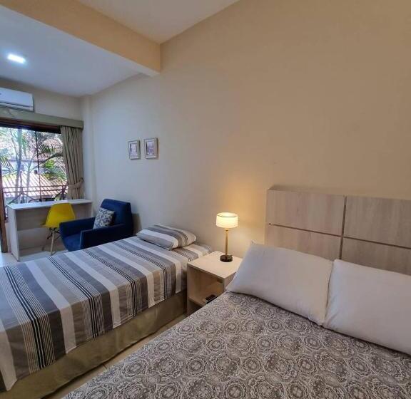 پانسیون De La Mora Hostal