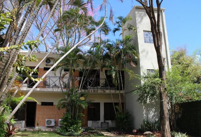 پانسیون De La Mora Hostal