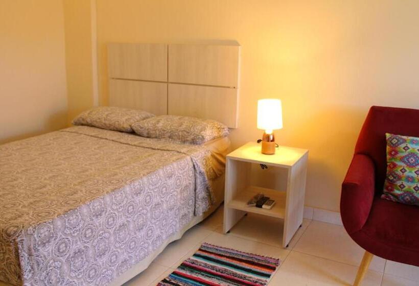 پانسیون De La Mora Hostal