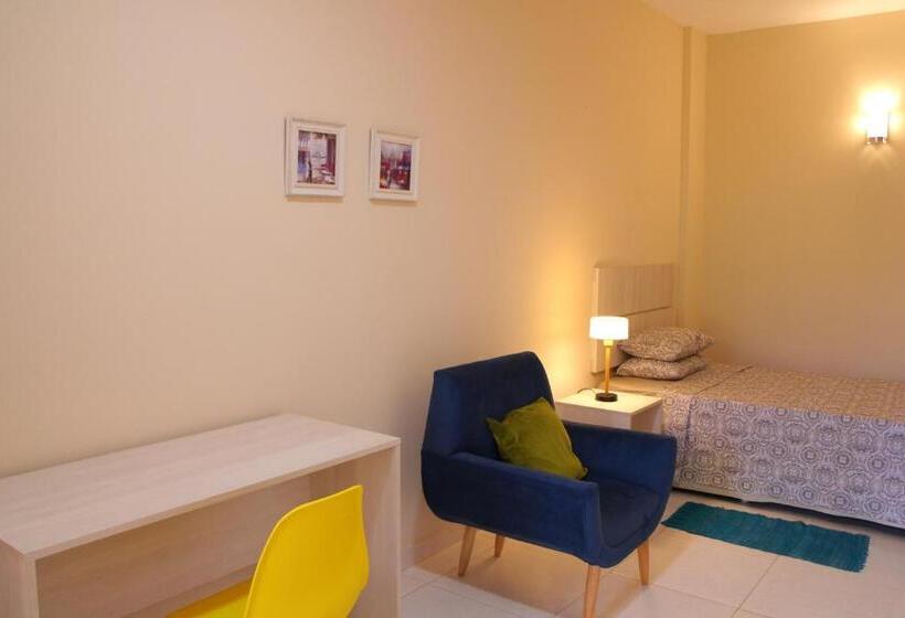 پانسیون De La Mora Hostal