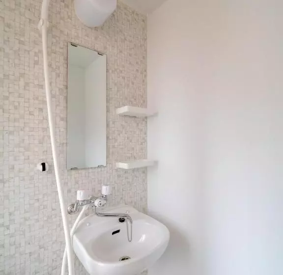 ペンション Kamakura International House Double Room W Shower Toilette Vacation Stay 11403