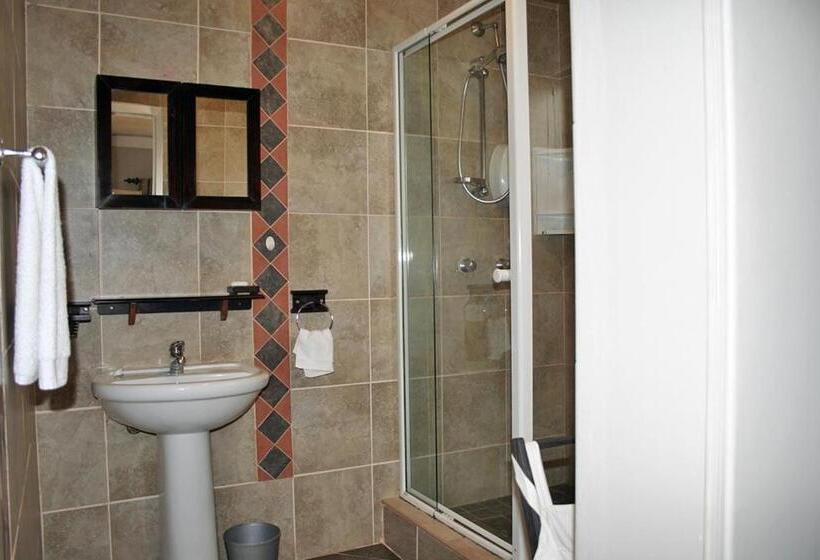 پانسیون Room In Bb Twin Room The Lions Amarachi Bed Breakfast