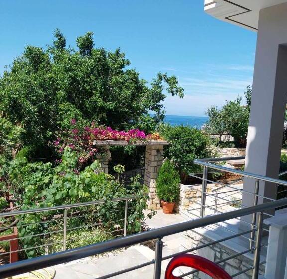 פנסיון Spyridoula S Guest House