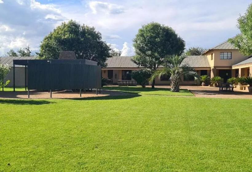 ペンション The Venue And Guestrooms On Site