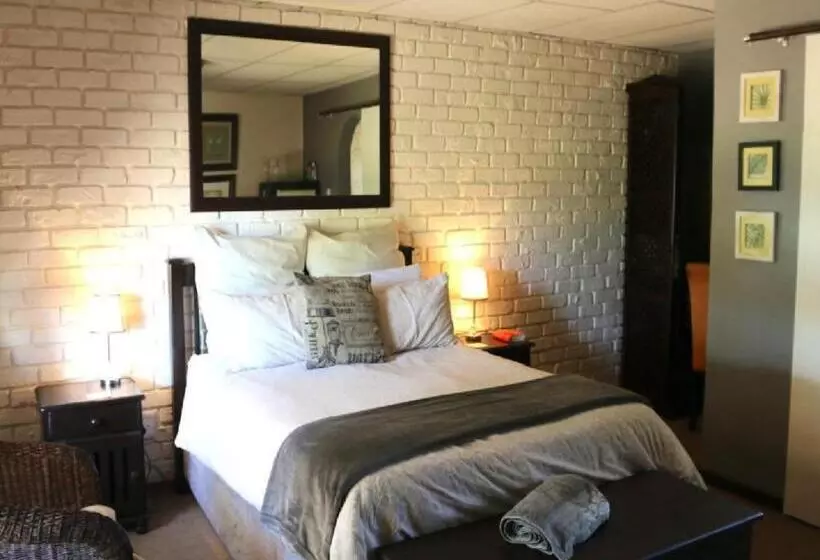 ペンション The Venue And Guestrooms On Site
