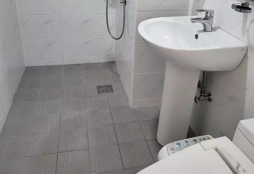 ペンション There Bengdi