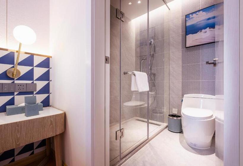 深圳机场地中海酒店