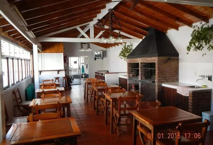 ユースホステル Hosteria San Marcos