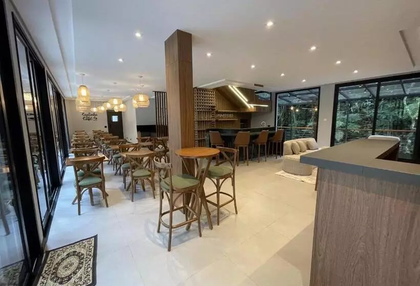 ユースホステル Pousada Encontro Das águas