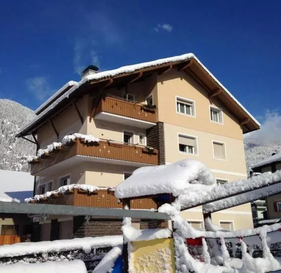 ベッドアンドブレックファースト Appartamento Rose Di Bosco