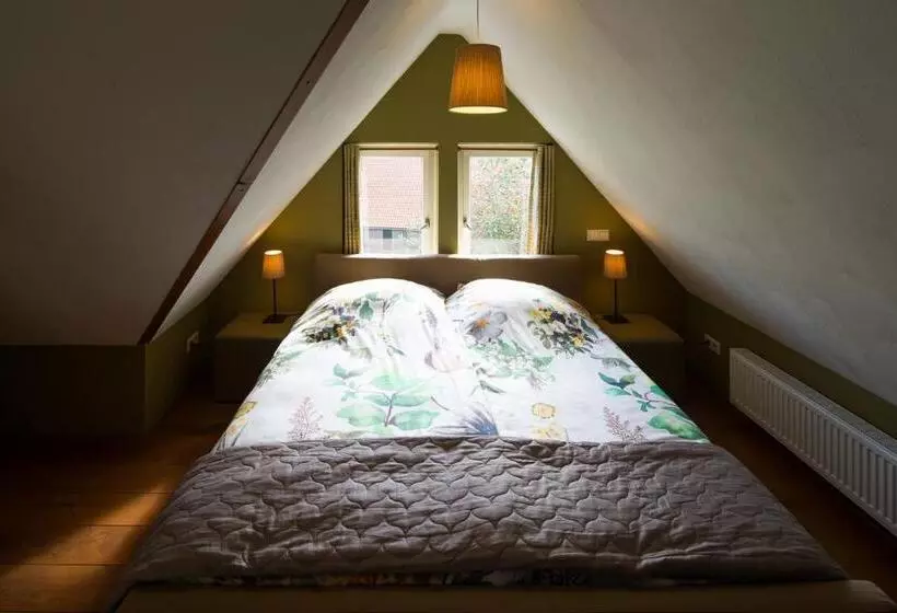 ベッドアンドブレックファースト Burgers & Buitenlui