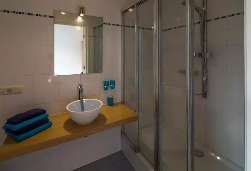 ベッドアンドブレックファースト Burgers & Buitenlui